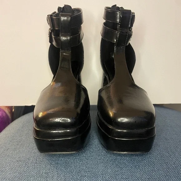 Fashion to Figure Maria Platform Heel- Black Patent- Size 9W - Picture 7 of 10